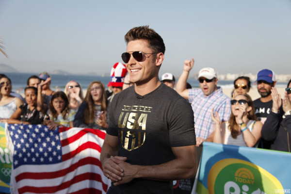 Zac Efron pic #923409