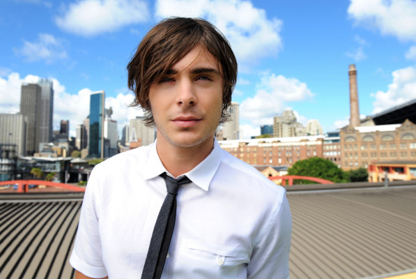 Zac Efron pic #223801