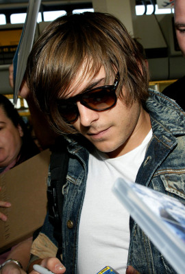 Zac Efron pic #150813