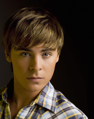 Zac Efron pic #559389