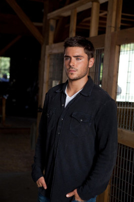 Zac Efron pic #543203