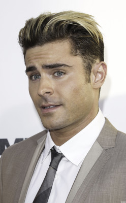 Zac Efron pic #923424