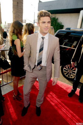 Zac Efron pic #923423