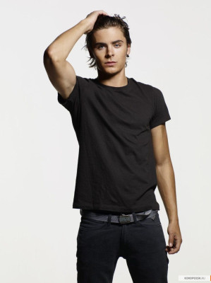 Zac Efron pic #137280