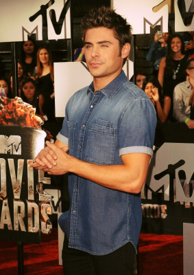 Zac Efron pic #691306