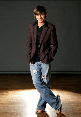 Zac Efron pic #552426