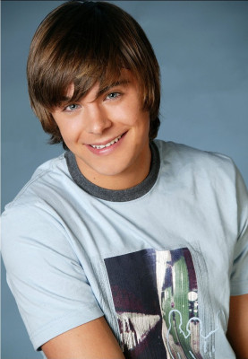 Zac Efron pic #552420