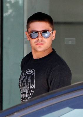 Zac Efron pic #333201