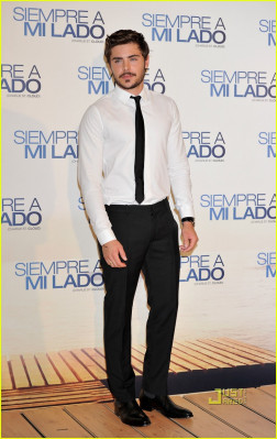 Zac Efron pic #287444