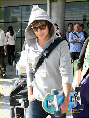 Zac Efron pic #132712