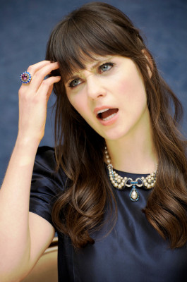 photo 7 in Zooey Deschanel gallery [id368277] 2011-04-14 00:00:00