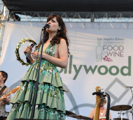 Zooey Deschanel pic #686115