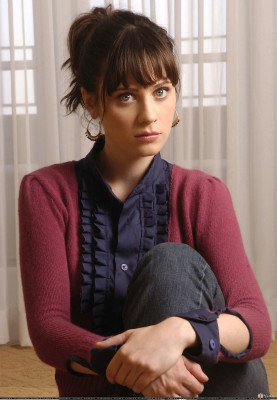 Zooey Deschanel pic #296003