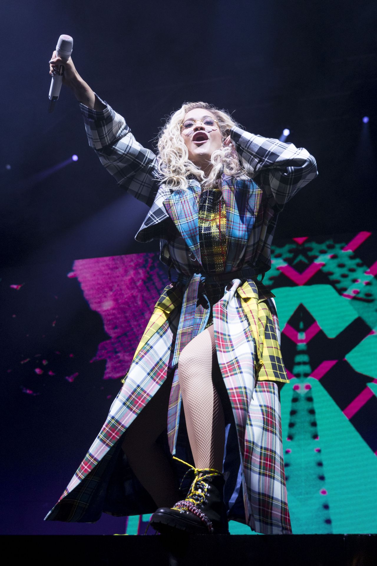 Rita Ora – Performs Live in Glasgow