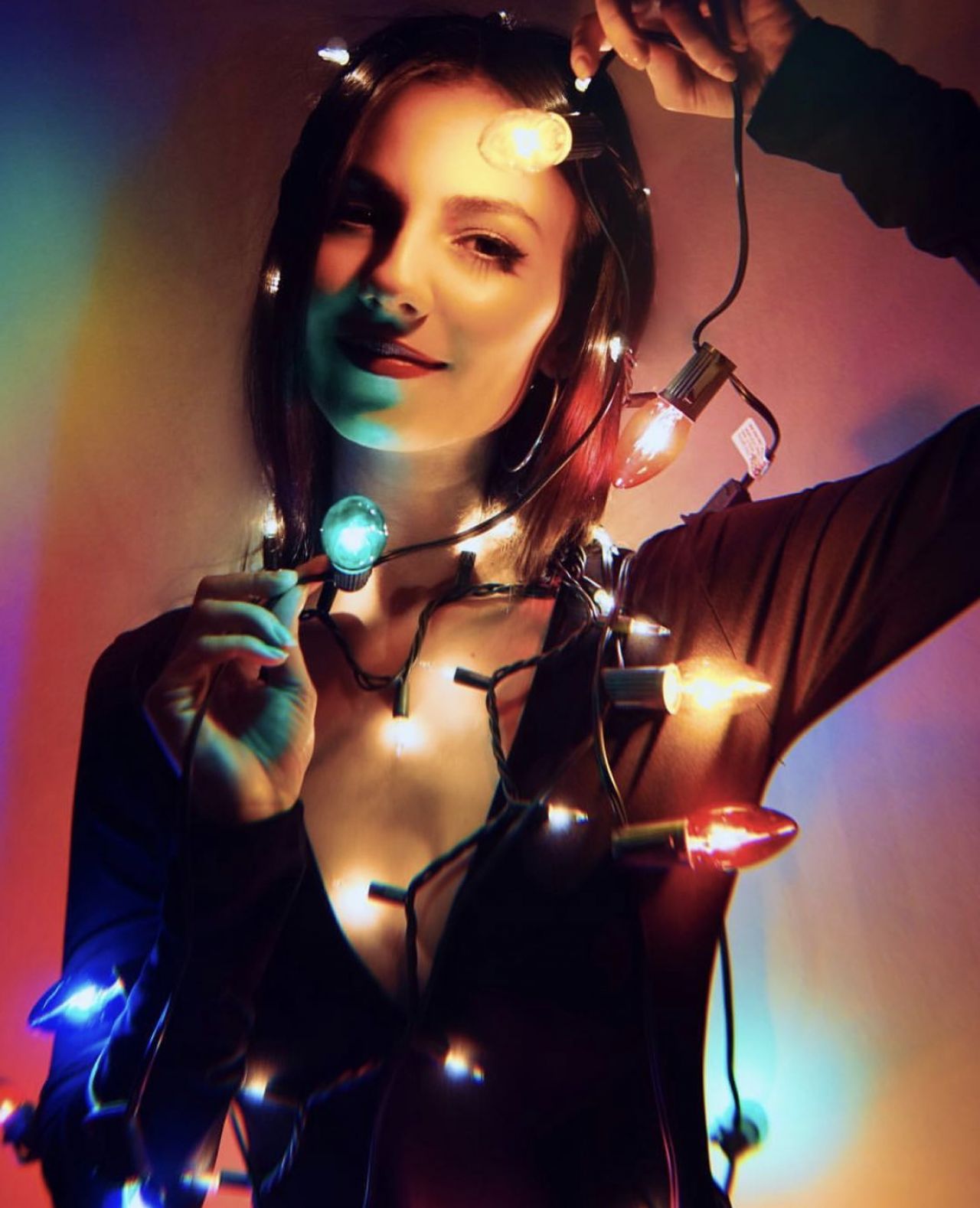 Victoria Justice – Holiday Lights Photoshoot 2018