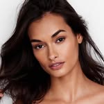 Gizele Oliveira Instagram Icon