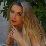 Hana Hayes Instagram Icon