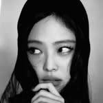 Kim Jennie         Instagram Icon