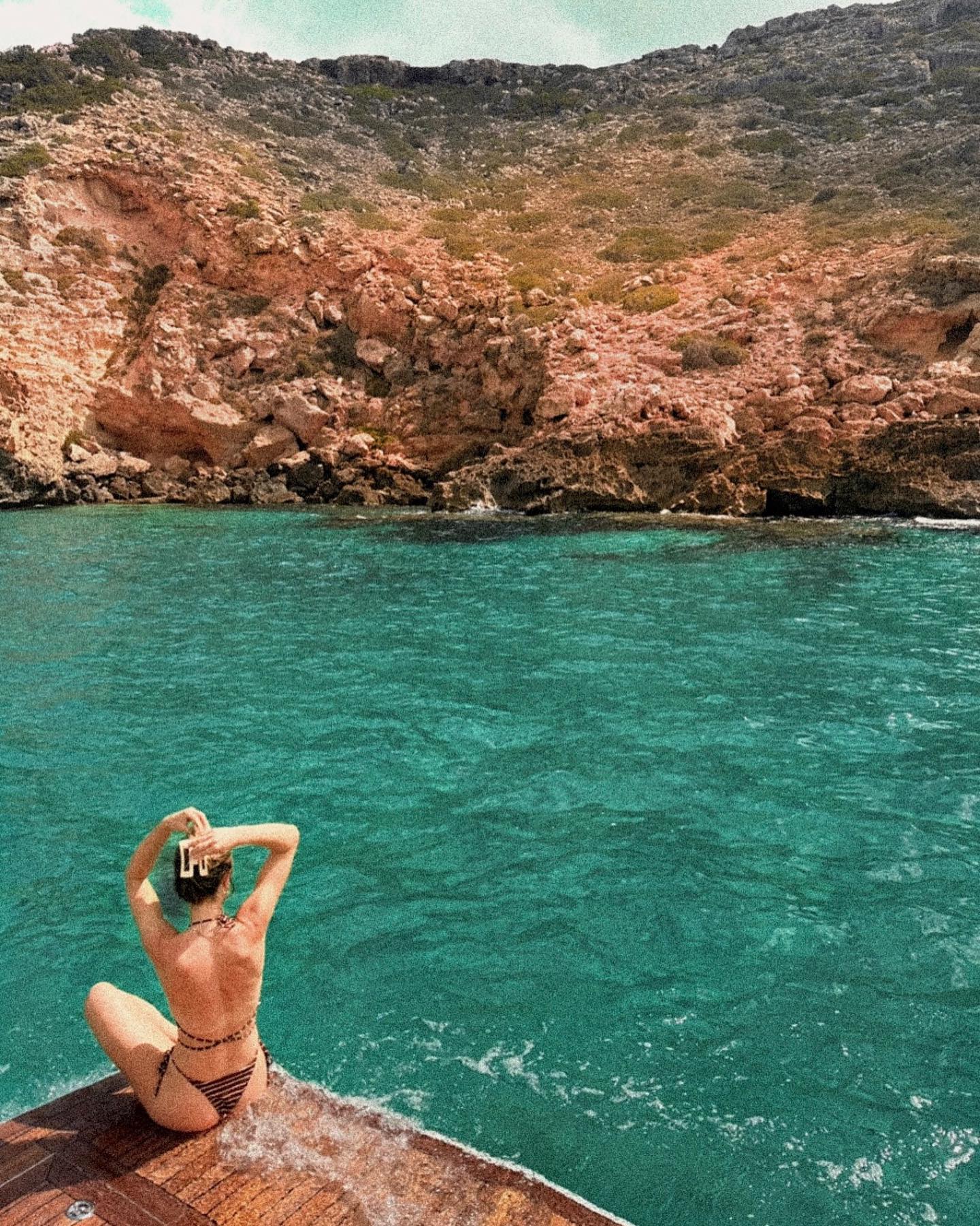 Melissa Roxburgh Nude