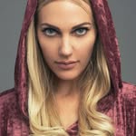 Meryem Uzerli Instagram Icon