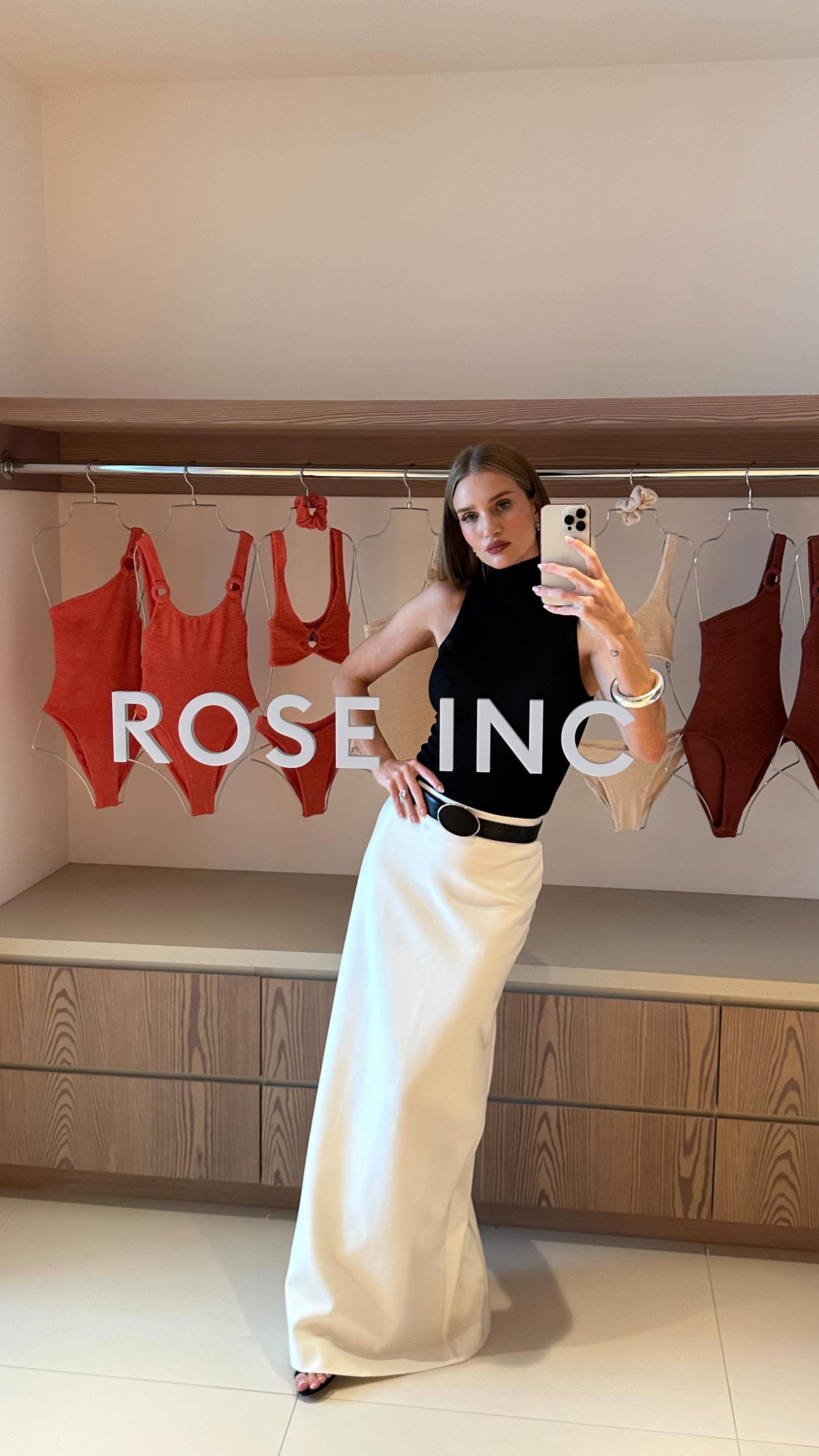 Rosie Huntington-Whitely instagram post 442831