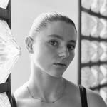 Thomasin McKenzie Instagram Icon