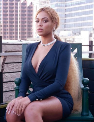 Beyonce Boasted Her Sexy Outfit From Serena Williams' Wedding