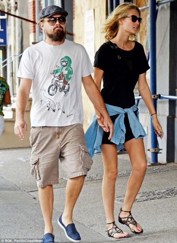 43-year-old Leonardo DiCaprio twisted romance with a 20-year-old model