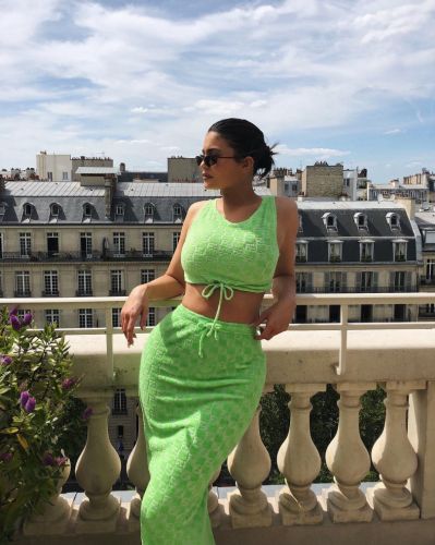 Kylie Jenner is criticized for her acid dress