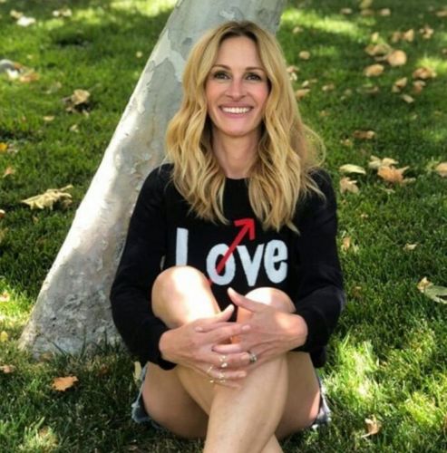 Julia Roberts appeared in Instagram