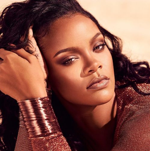 Rihanna announced the release of eyebrow products
