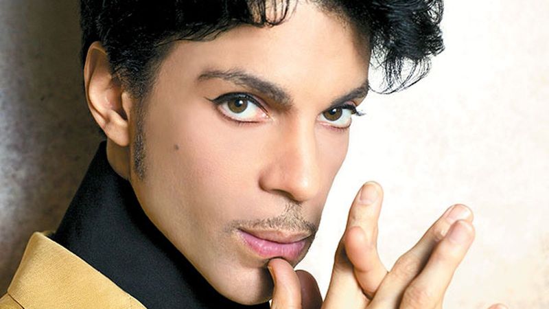 It became known about an unreleased version of the Prince song 