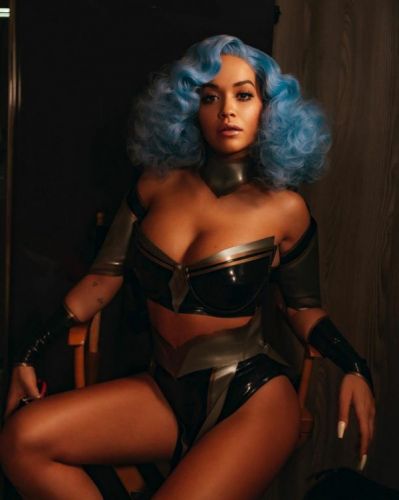 Rita Ora experimented with blue hair