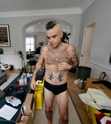 Robbie Williams shared an unusual way to lose weight