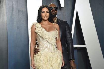 Kim Kardashian decided to keep the marriage to Kanye West