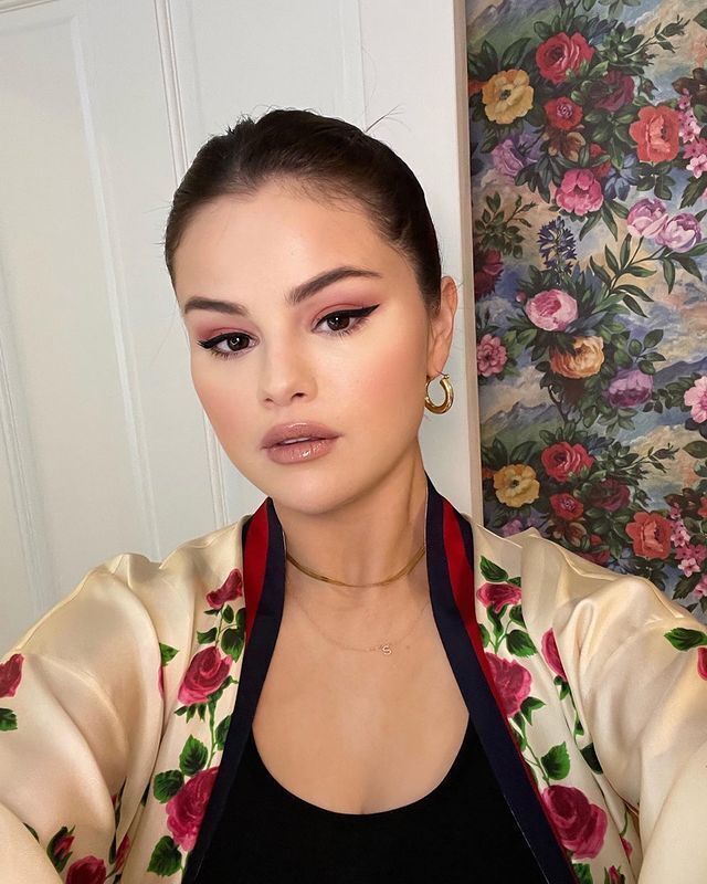 Selena Gomez commented on her failed makeup at the Met Gala
