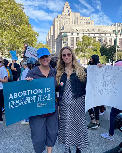 Jennifer Lawrence fights for women's rights