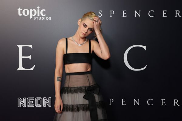 Kristen Stewart in Chanel Couture presented a film about Princess Diana