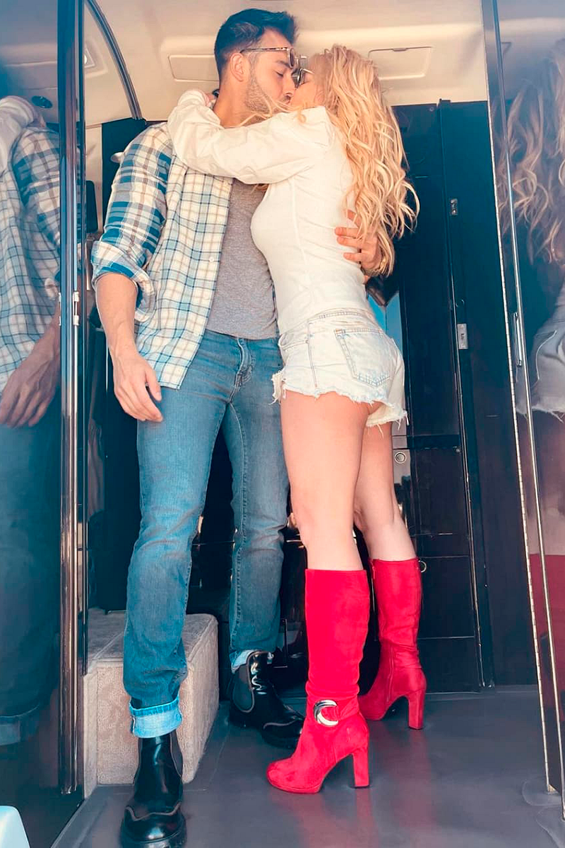 Britney Spears' friends congratulated her on her 40th birthday