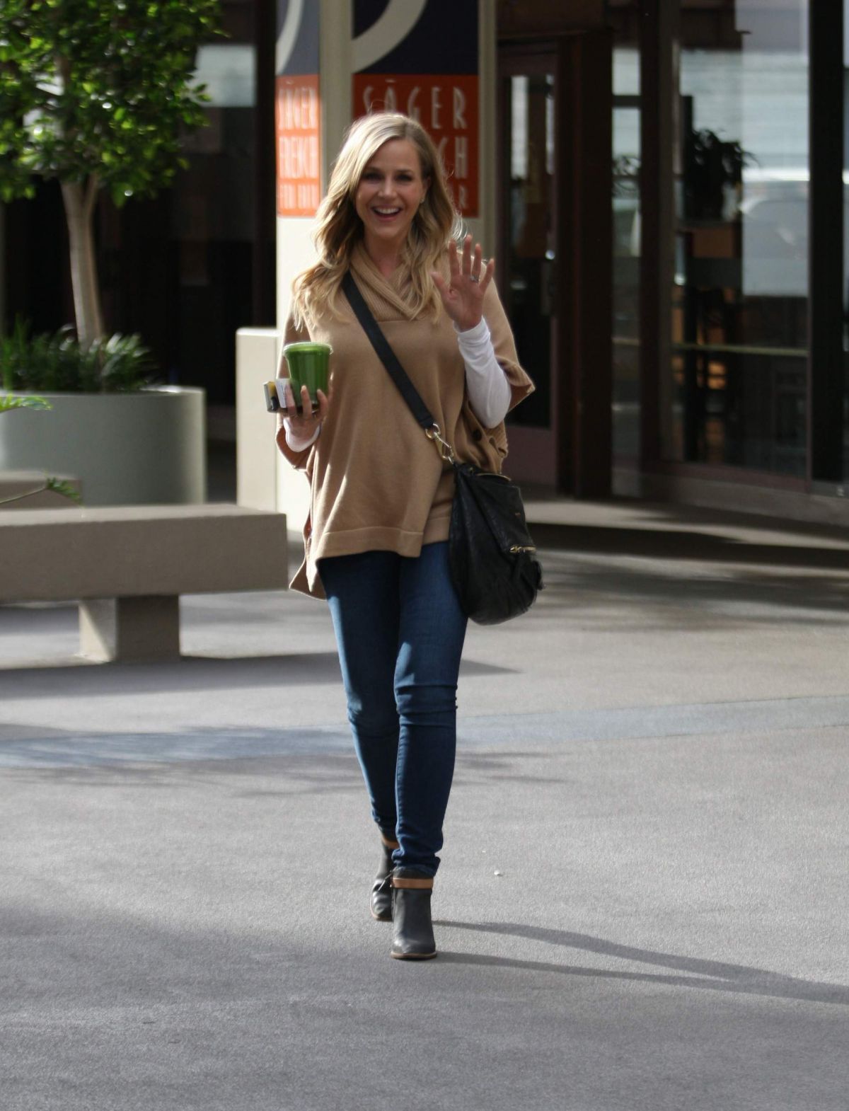 Julie Benz, photo #678969