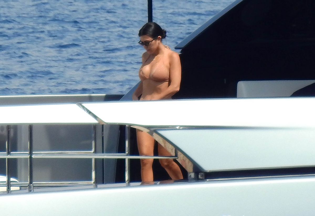 Kourtney Kardashian, photo #1050164