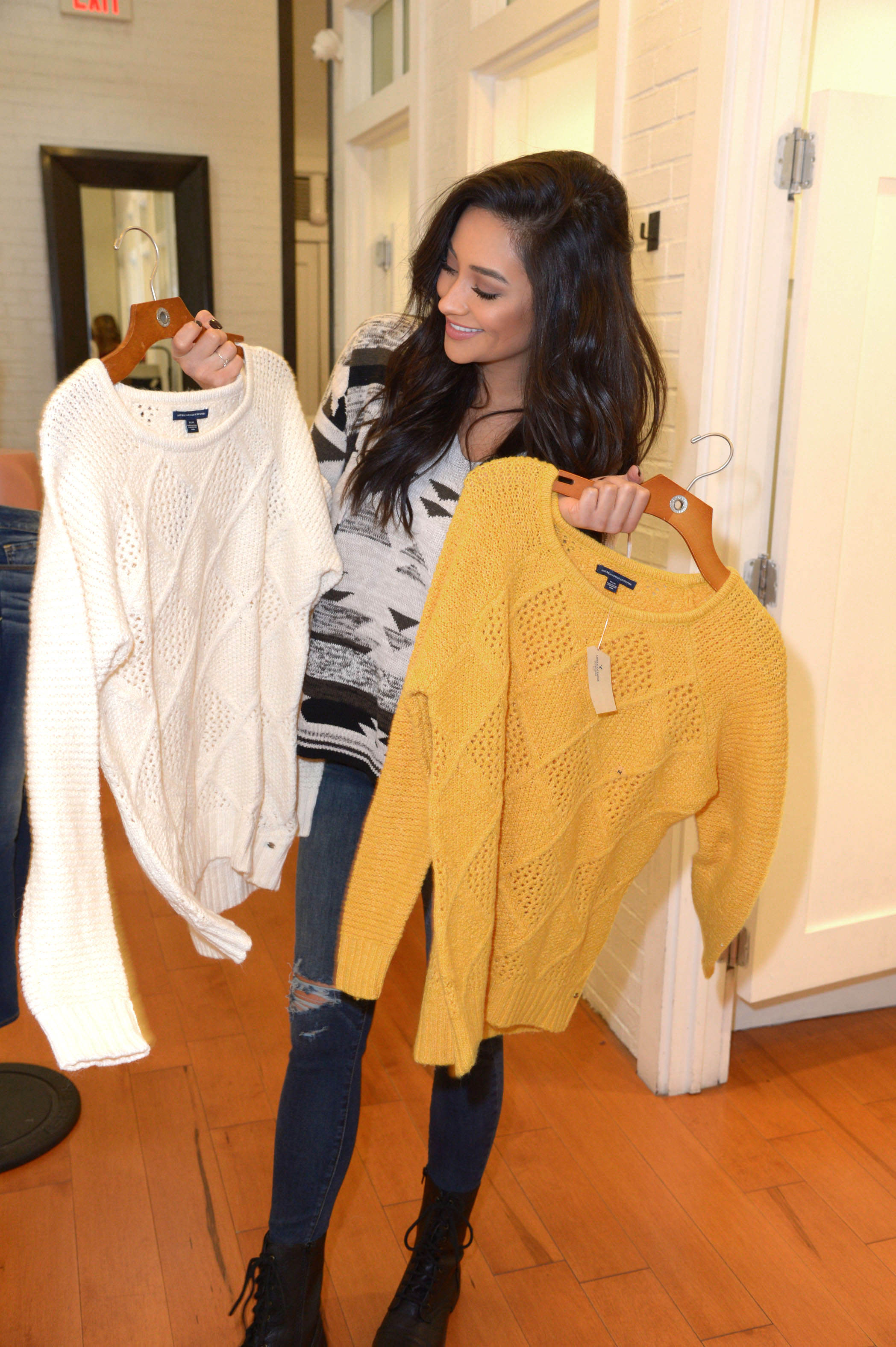 Shay Mitchell, photo #819200