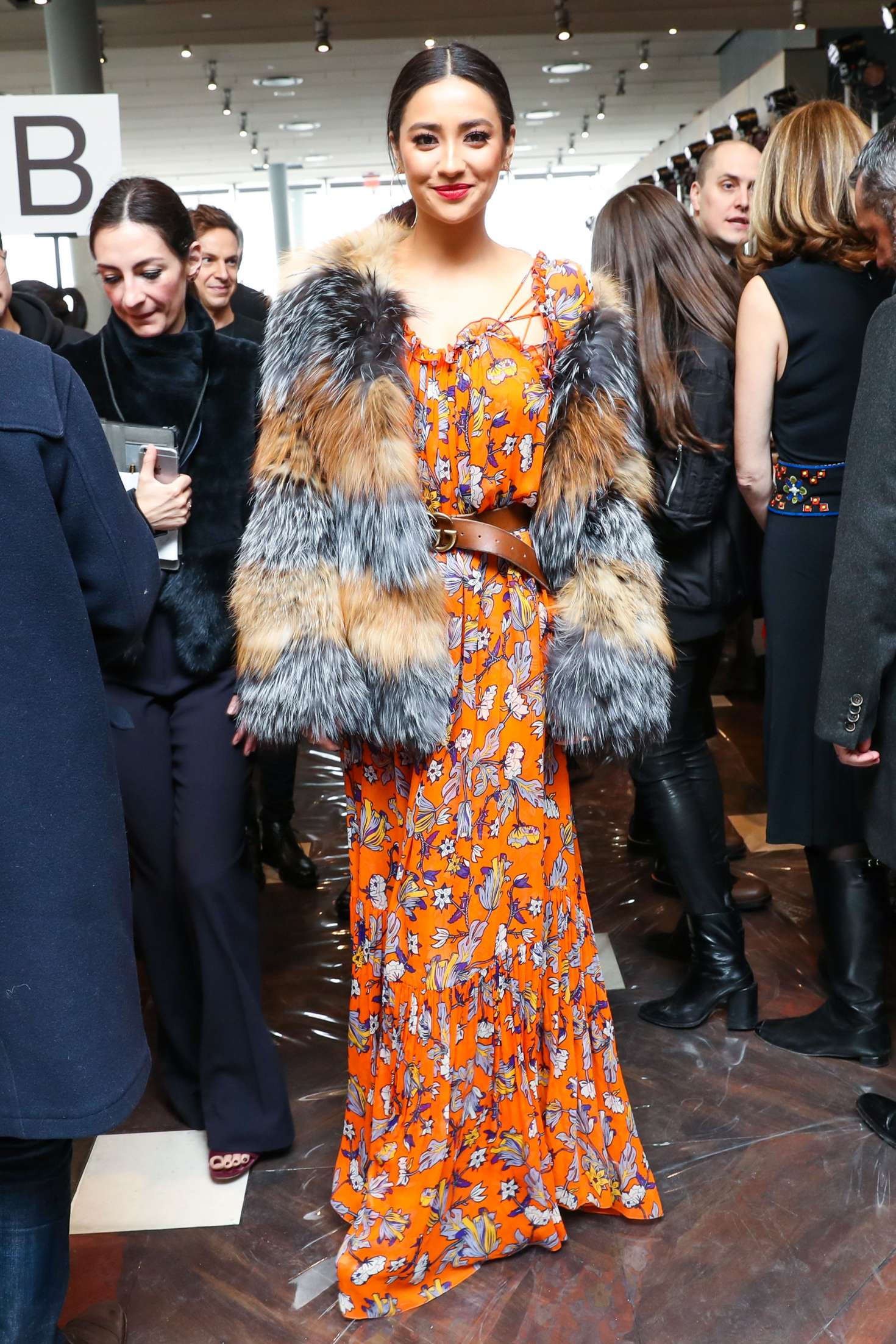Shay Mitchell, photo #909487