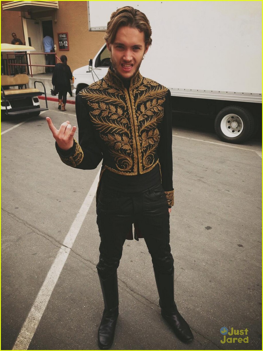 Toby Regbo , photo #708568